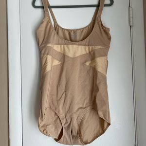 Cacique Shape-wear 22/24 - item 40